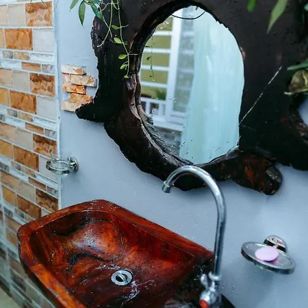 Kota'S House Homestay Hue Exterior photo